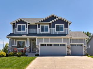 102 W High Rd, Norwalk, IA 50211