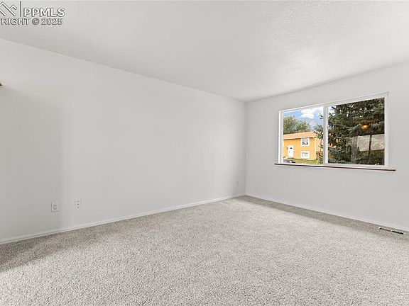 4th image of 4257 Millburn Dr