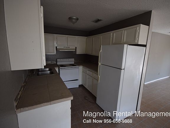 4th image of 402 Gastel Cir APT 11