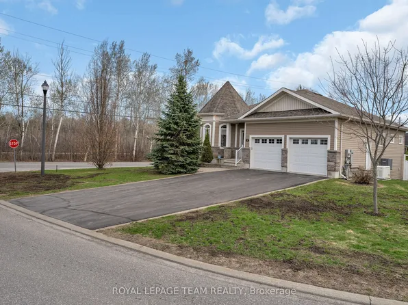 2 Westerra Way, North Grenville, ON K0G 1J0
