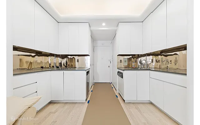 Rented by Douglas Elliman | media 8