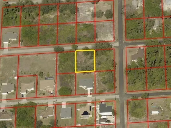 2903 5th St SW, Lehigh Acres, FL 33976