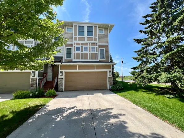 1922 Red Maple Ln, Northfield, MN 55057