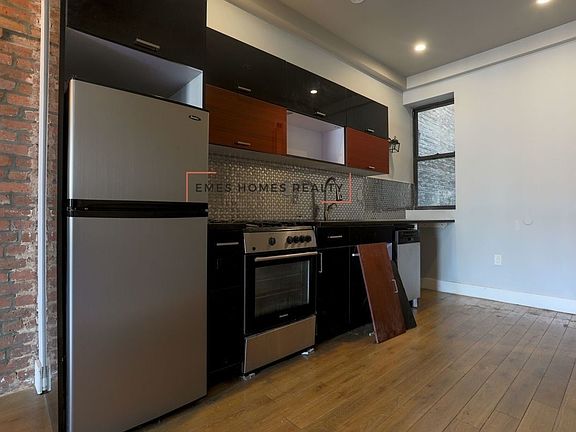 5th image of 1144 Bushwick Ave #2A