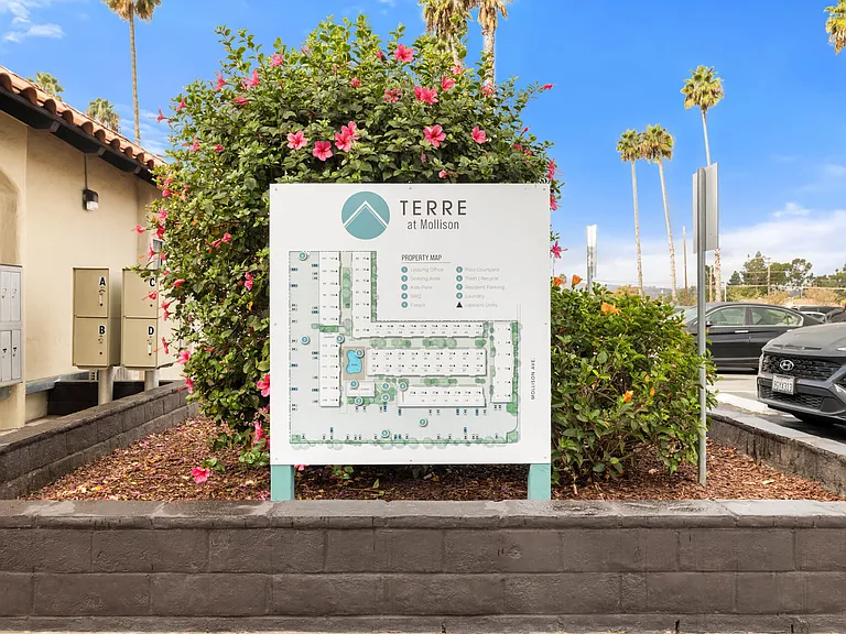 Terre at Mollison — Photo 19