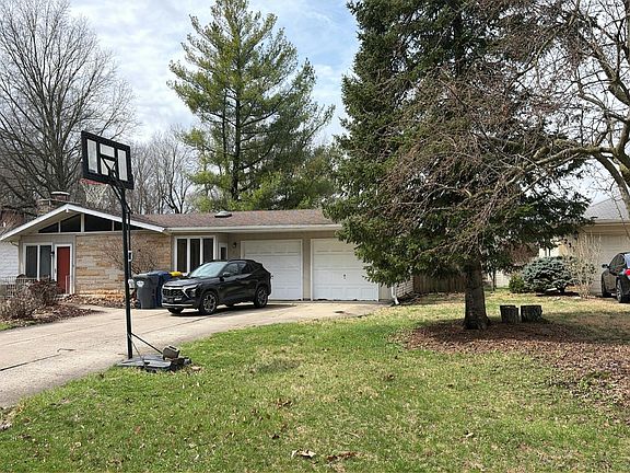 2nd image of 1303 Oakland Dr