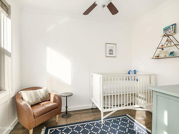 4th image of 225 E 76th St APT 5C