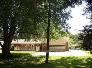 1040 Navajo Trail South Dr, Indianapolis, IN