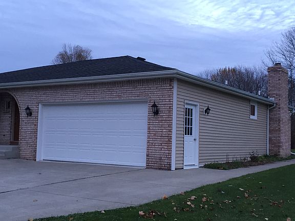 attached garage