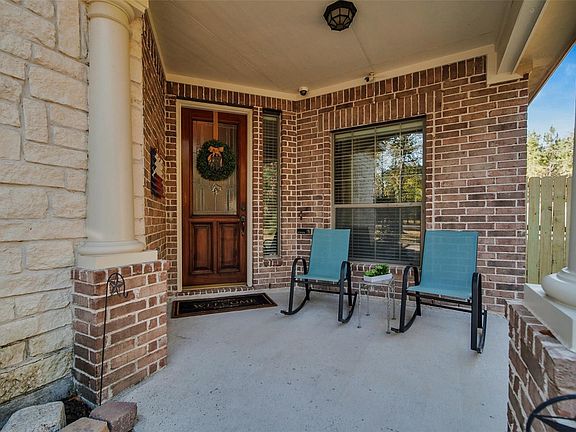 3rd image of 6926 Nickaburr Creek Dr
