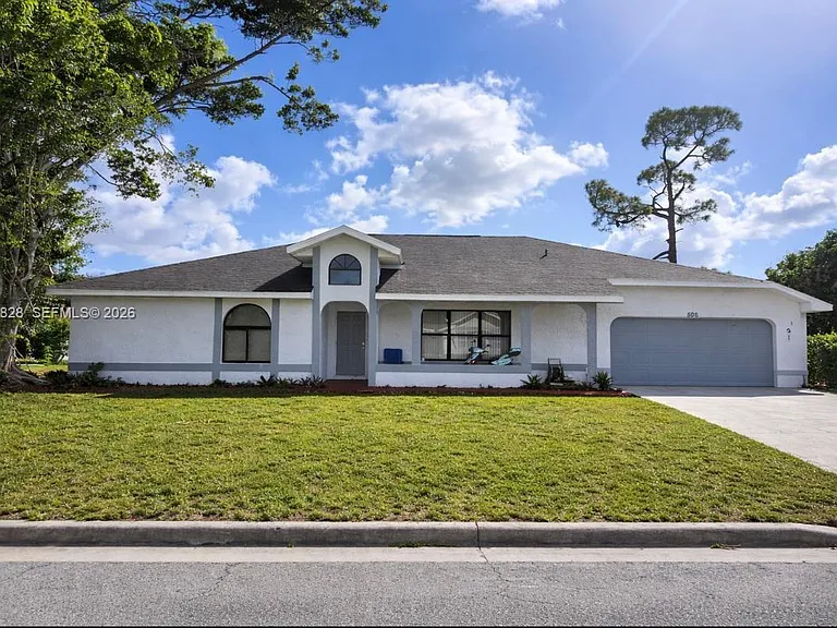 506 Corinne Dr — Photo 1