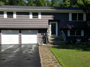 45 Richard Dr, Mt Arlington, NJ 07856