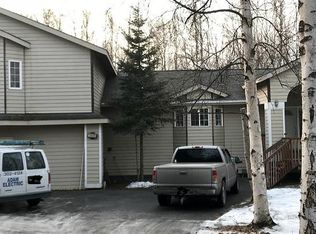 11530 Hawkins Ln, Anchorage, AK 99516