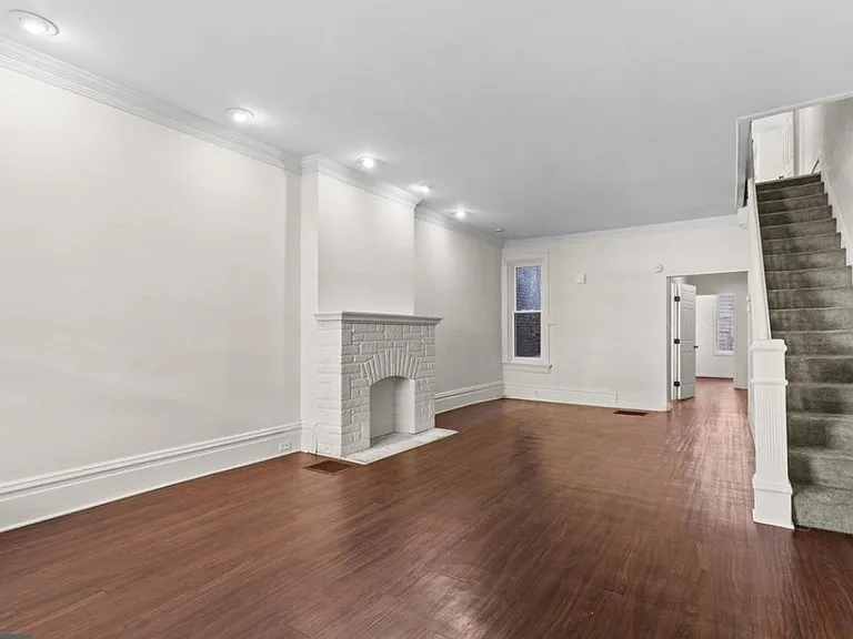 635 Camp St — Photo 20