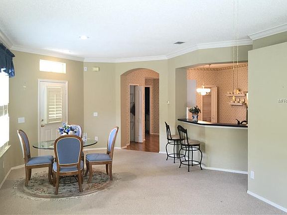 4th image of 9832 Bridgeton Dr