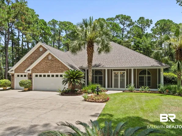 901 Lockenbie Pl, Dauphin Island, AL 36528