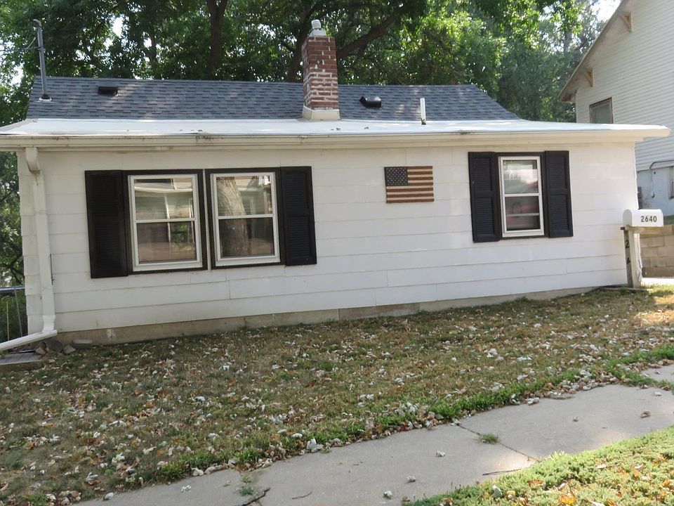 1st image of 2640 S Helen St
