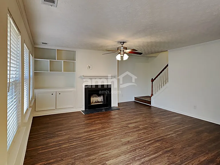 218 Wild Flower Ln — Photo 9