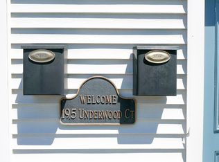 19.5 Underwood Ct #A, Newport, RI 02840