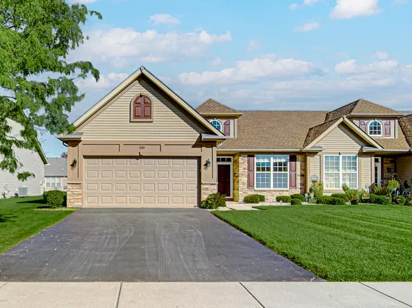939 Rockwell Ln, Dyer, IN 46311
