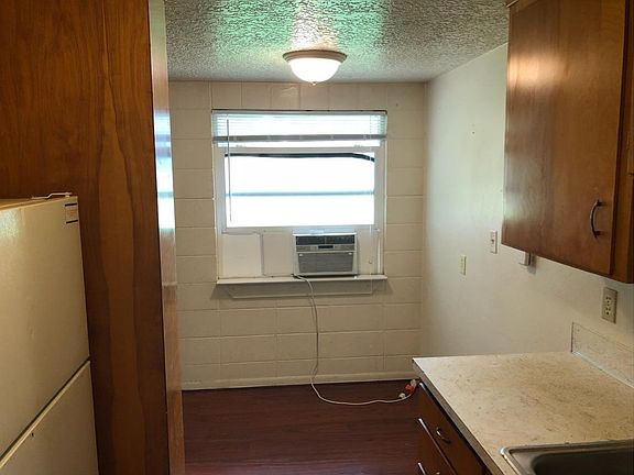 4th image of 2415 S Michigan Ave APT 3