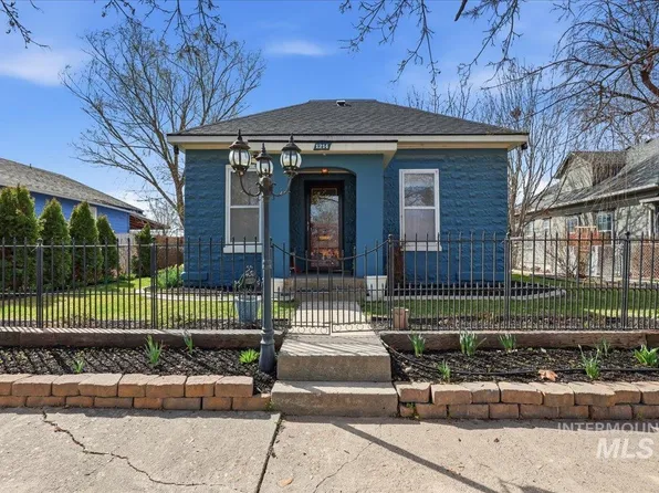 1214 Everett St, Caldwell, ID 83605