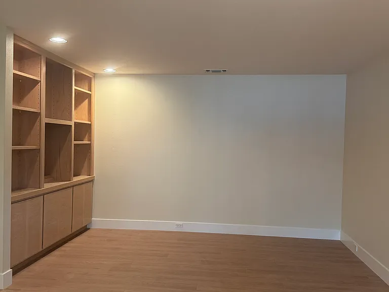 1915 Discovery Village Ln — Photo 13