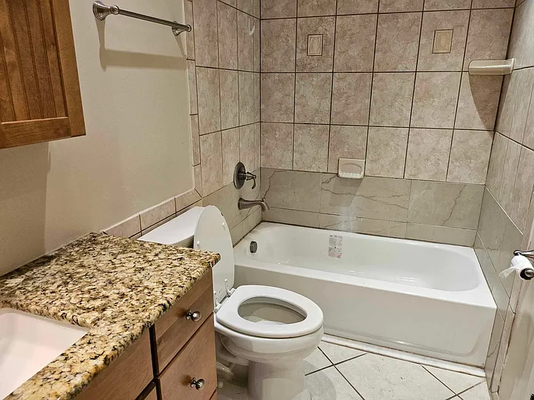 6005 Tampa Shores Blvd — Photo 21