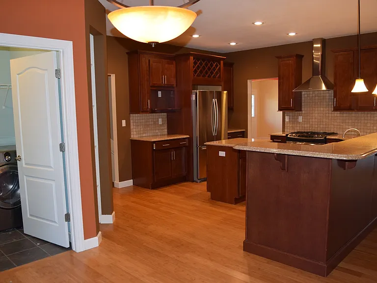 16218 Heartland Ln — Photo 7