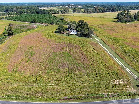 3rd image of 435 Webb Rd
