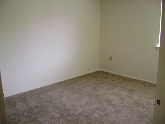 5th image of 1411 Knollwood Dr