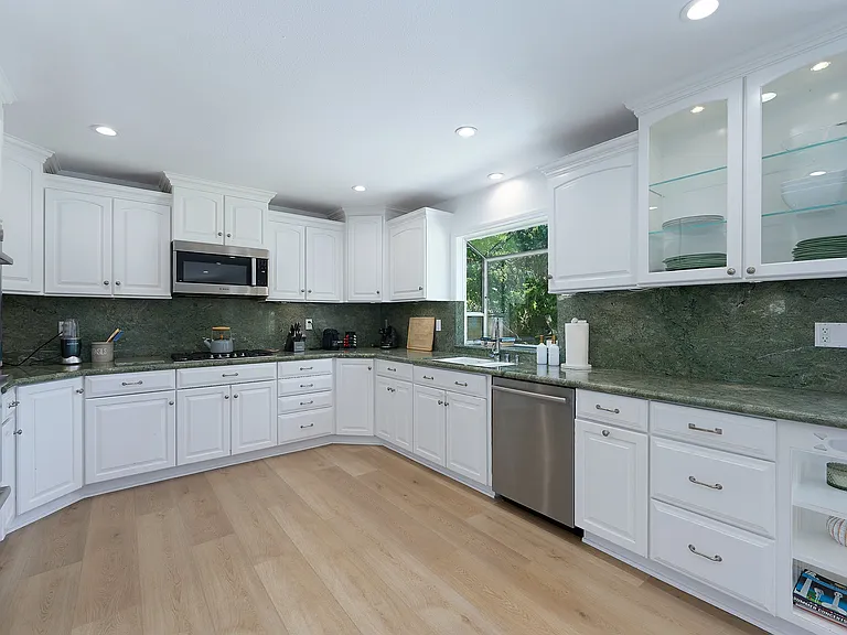 5557 Adelina Ct — Photo 21