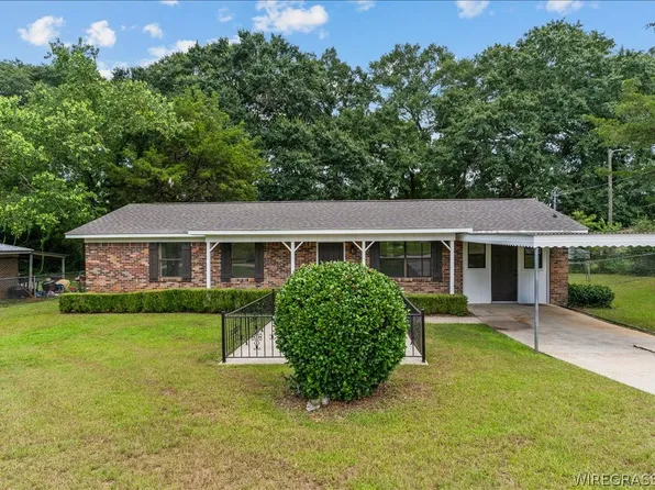 285 Johanna Dr, Ozark, AL 36360