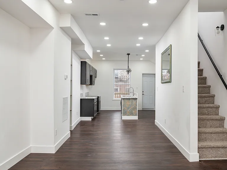 62 N Gorman Ave — Photo 7