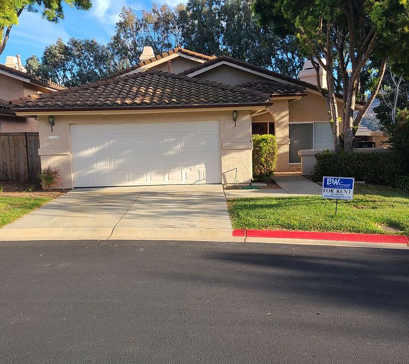 1st image of 738 Clearview Ln