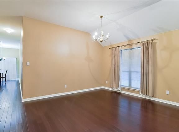 4th image of 4550 Gildersleeve St