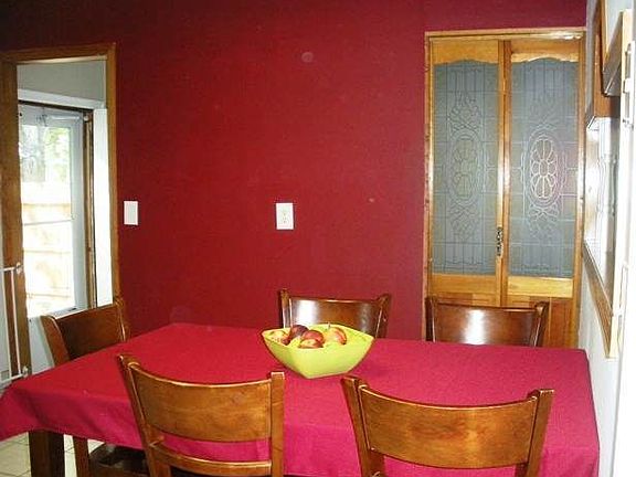 4th image of 3566 S 121st St