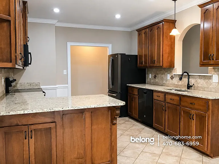 312 Loneoak Trl — Photo 4