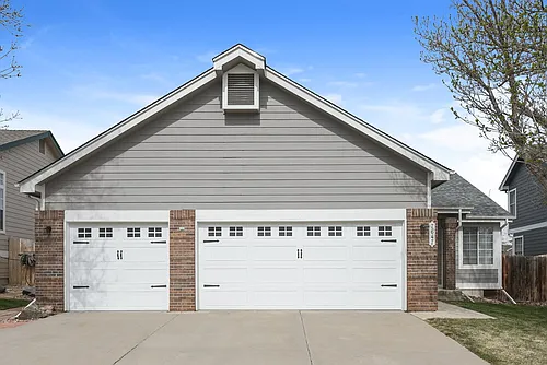7647 Halleys Dr Photo 1