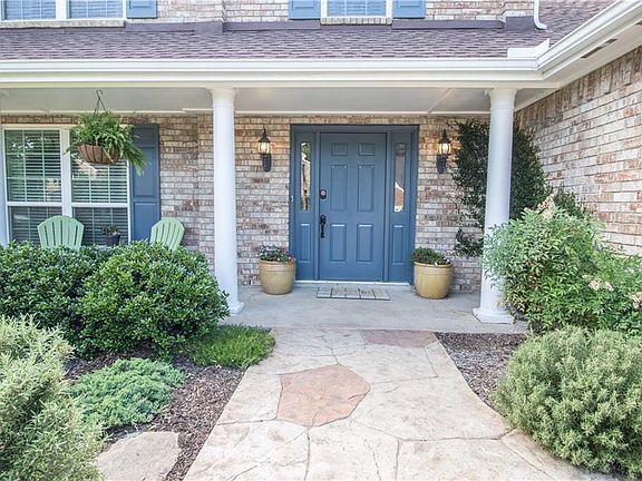 3rd image of 1528 Yaggi Dr