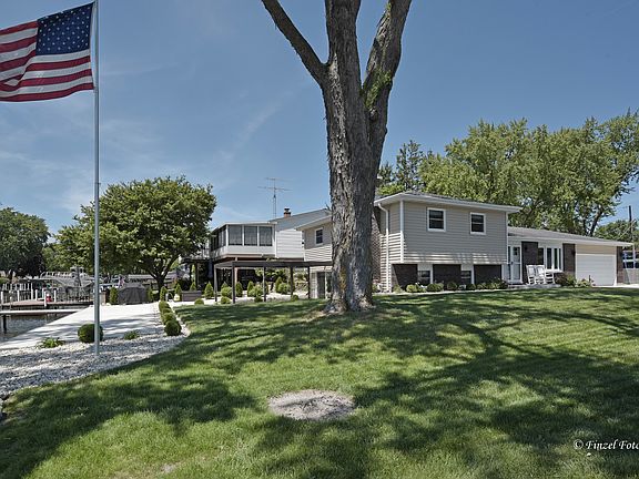 2nd image of 2901 Gregg Dr