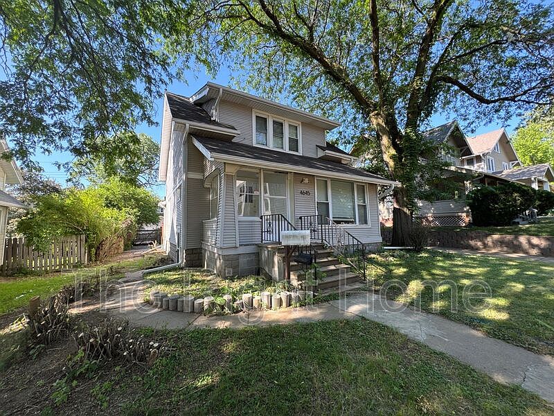 1st image of 4645 Douglas St