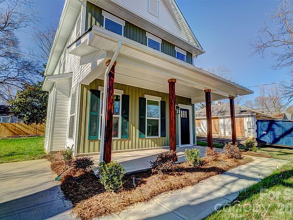 4th image of 414 Clegg St