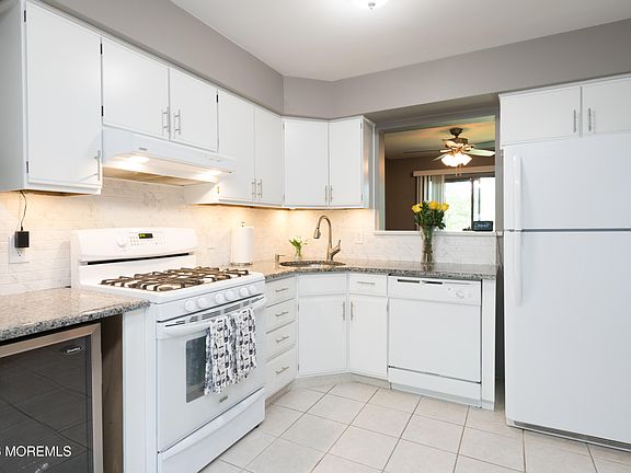 5th image of 2303 Gulfstream Way