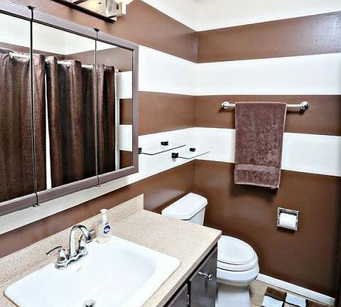 5th image of 1738 Parkhill Dr