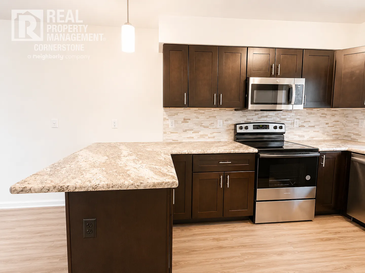 Welcome to Hickory Hills Apartments — Photo 4