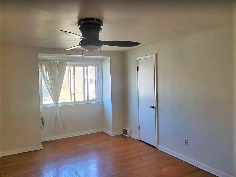4004 Gideon Rd — Photo 12