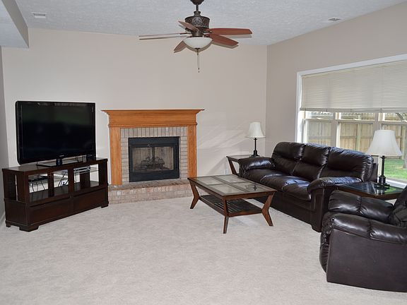 2nd image of 8228 Briarhill Ln