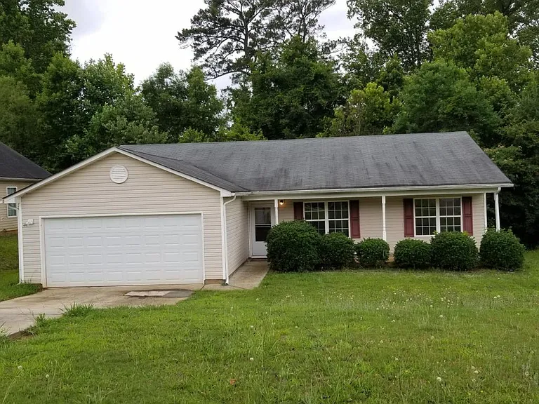 4626 Pine Valley Dr — Photo 1