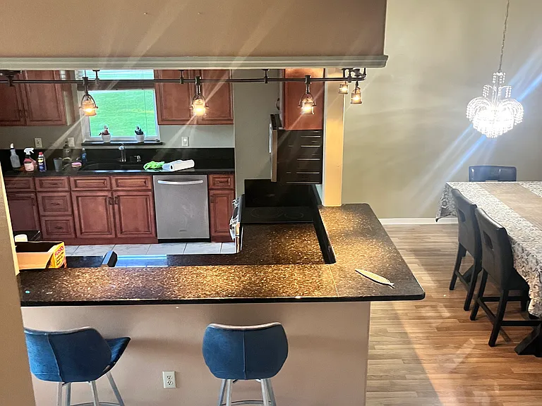 3900 Oak Crest Cir — Photo 7